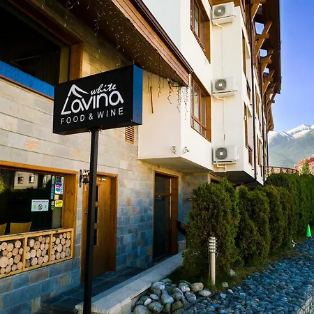 White Lavina - Ski, Bike, Hike Apartahotel Bansko
