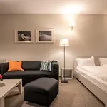Apartmanhotel White Lavina - Ski, Bike, Hike