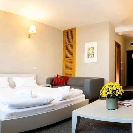 White Lavina - Ski, Bike, Hike Aparthotel 4*