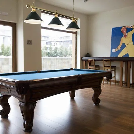 White Lavina - Ski, Bike, Hike 4*