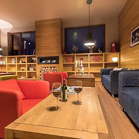 White Lavina - Ski, Bike, Hike Apart-hotel 4*