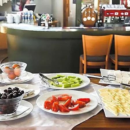 Aparthotel White Lavina - Ski, Bike, Hike 4*