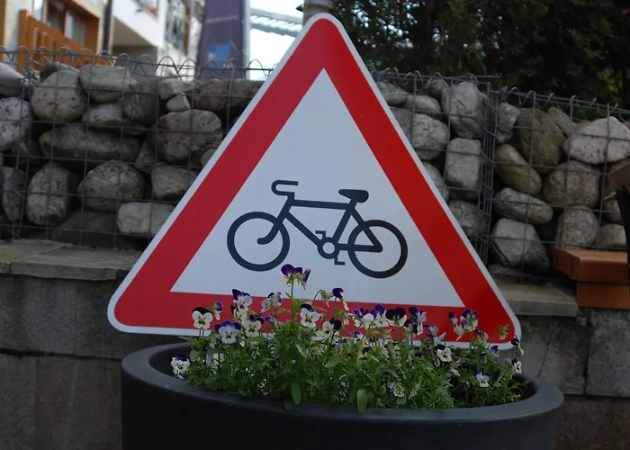 Aparthotel White Lavina - Ski, Bike, Hike Bansko